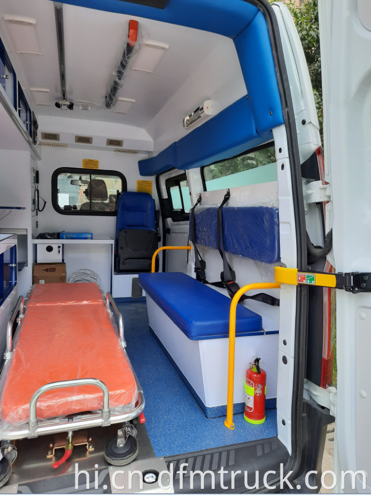 FORD TRANSIT AMBULANCE 8